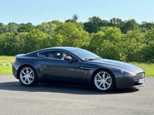 Aston Martin V8 Vantage (2006)